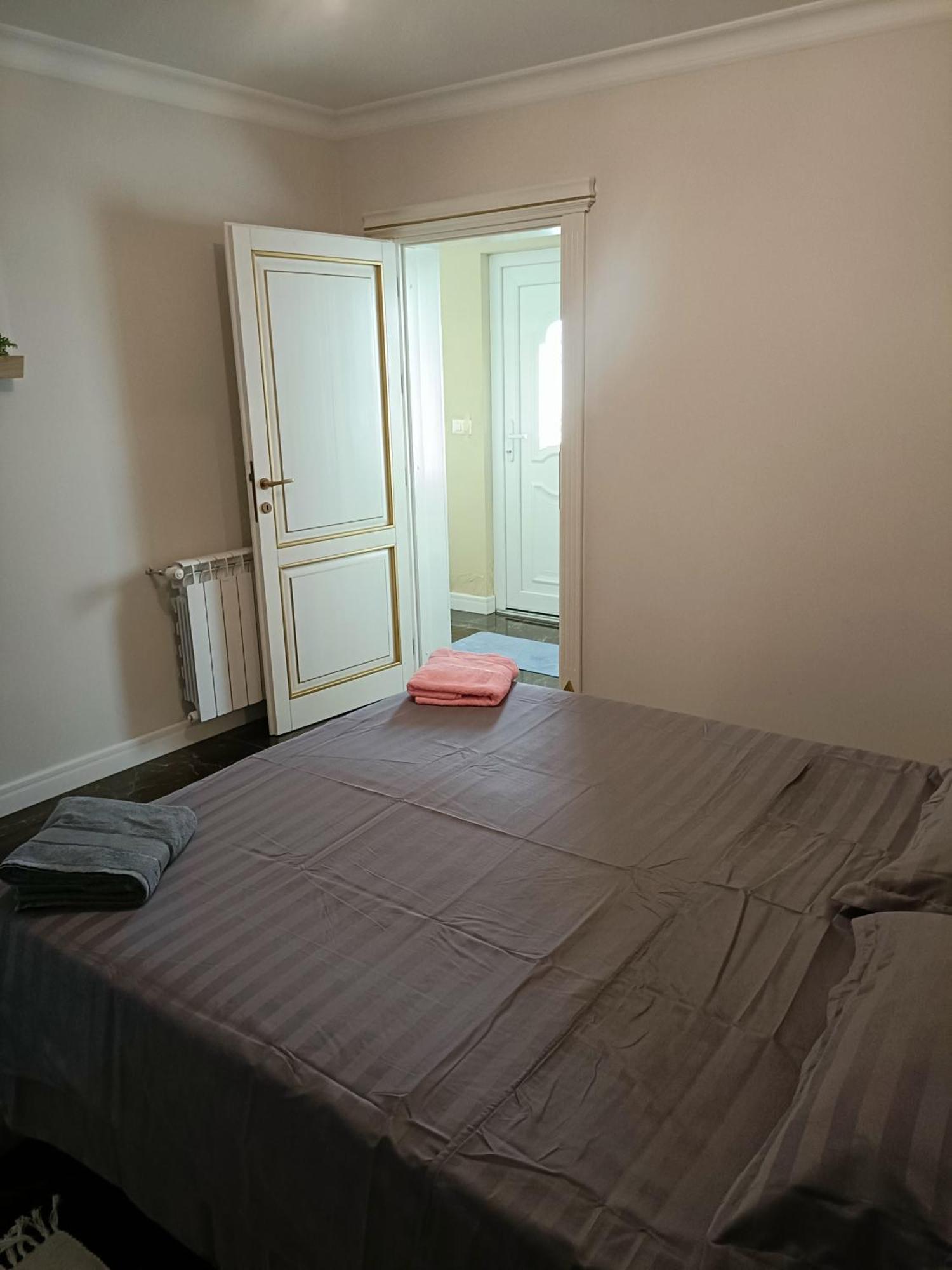 Residence Targu Neamt Târgu Neamţ Exterior foto